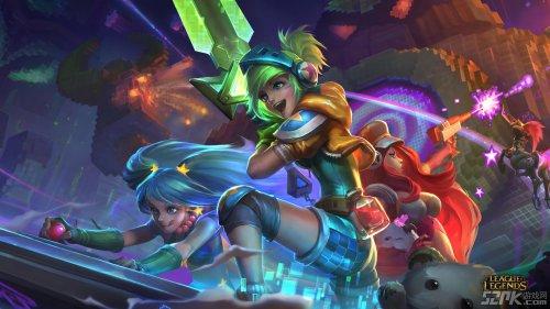 1 选中皮肤后，在右侧找到ACTIVE SKIN HERE2 MOD SKIN DEFAULT ENEMY----把敌人的皮肤改成默认皮肤3 MOD SKIN TEAM----修改所有人的皮肤4 AUTO MOD SKIN----自动更换皮肤